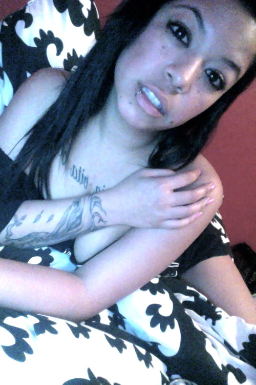 beautifulbodieson:  everyone go follow my babes. bekuhhhh.tumblr.com :)