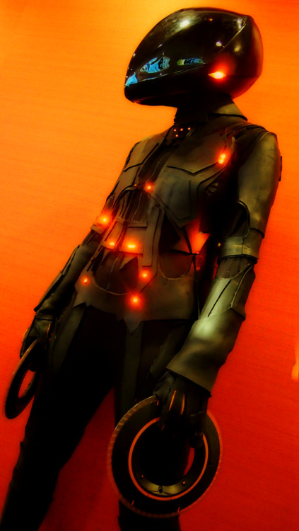 greatcosplay: Rinzler ^ This girl actually rp&rsquo;s with me on Tumblr&hellip;as Rinzler&hellip;h