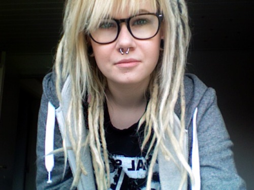 Heyy, im Laura