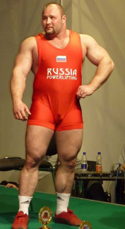 superbears:  WANT LEGS