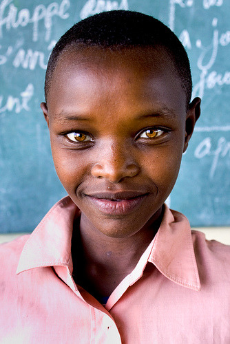 ourafrica:  souls-of-my-shoes:  Gorgeous Eyes - Rwanda (by estherhavens)  This is Africa, our Africa