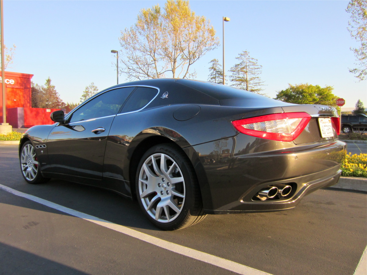 car-spotting:  The Target: Maserati GranTurismo (produced 2007-present). Spotted: