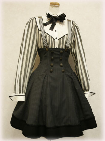 honeyed:  SUSPENDERS WITH HIGH WAISTED SKIRTS. Everyone, do this. This needs to be the new Lolita trend. 