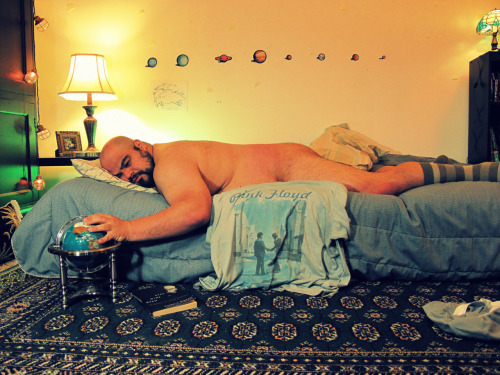 kingofthebuffoons:  Mira, un gordo está desnudo.
