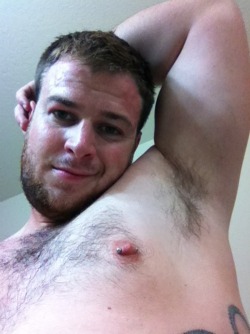 campusbeef:  Look! Another self pic! 