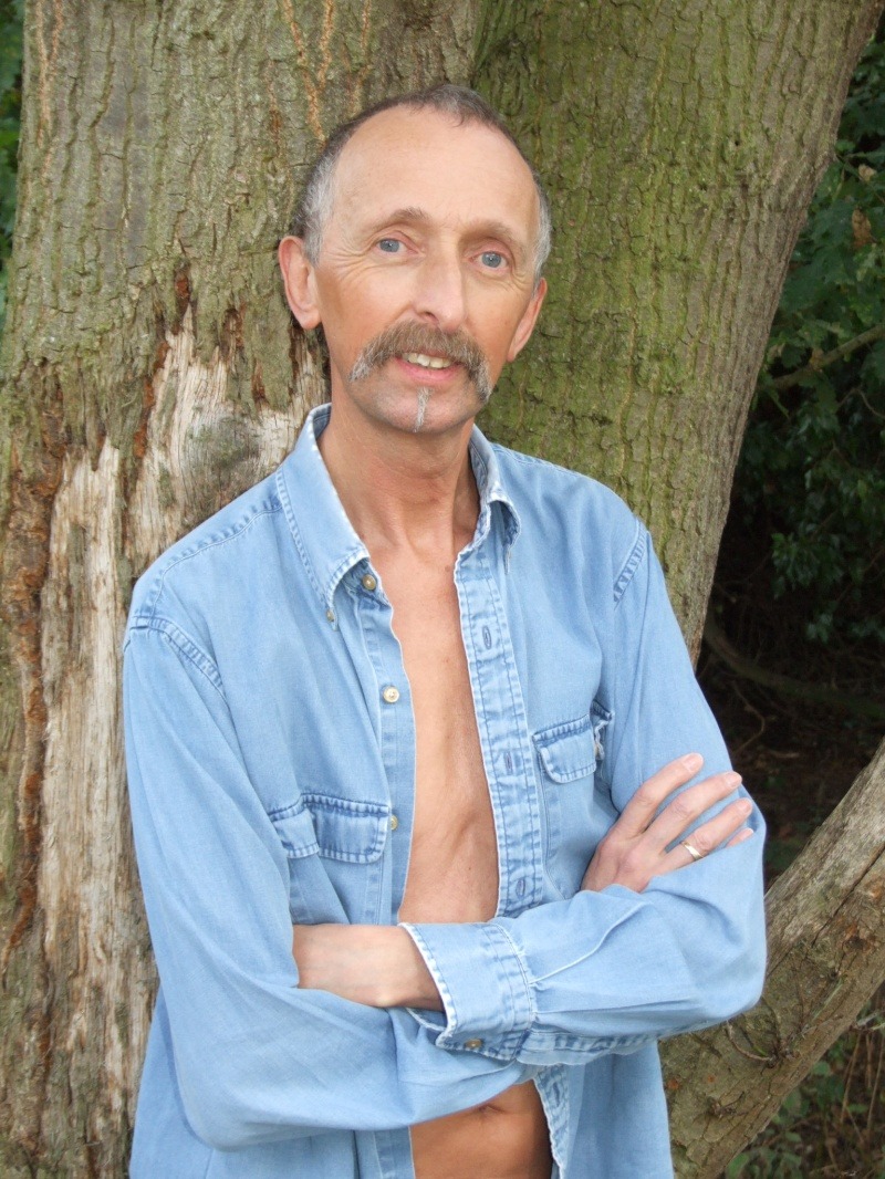 Chambray shirts rule so hard.