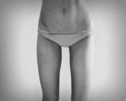deathisthewish:  need these thighs 