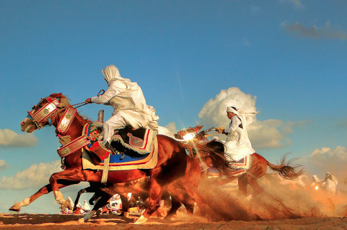 ourafrica:Bashar Shglila captures life in the Libyan deserts.