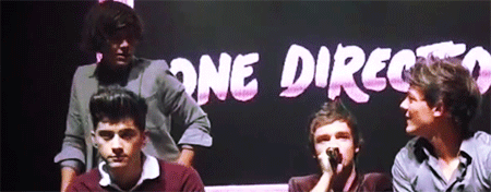 Just.. Just Look At Louis’ Face. x