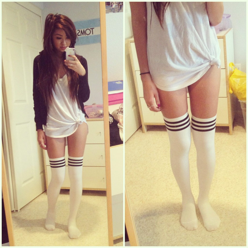 ohmygawdlisa:  Got so much hate on my instagram cause I wasn’t wearing pants..