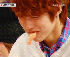 sokyul:  When Sungyeol tries Kimchi Toast for the first time… “… Oh, it’s not that bad!”  