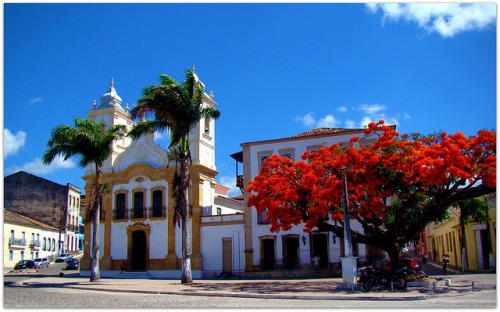 Beautiful town of Penedo, Alagoas State, Brazil (by Fred Matos).