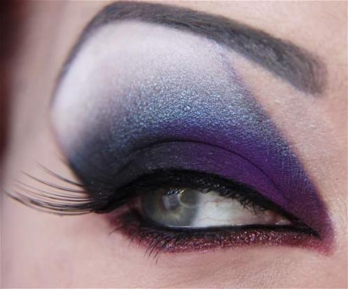 icoulduseinsouciantmaybe:  thundercalls:  Make-up inspired by The Avengers. (x)  NOW WITH LOKI AND FURY!! 