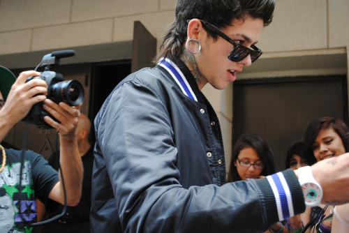 joey-fin: T. Mills