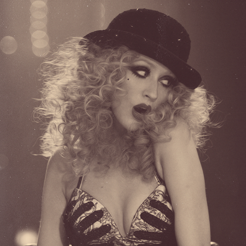 jonascakeandhutchersonpie:  E-X-P-R-E-S-S Love sex. Ladies no regrets. 