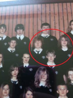 httydofdreamworks:susannaholmes:lenpuppy:panemdirectioner:  bex-chan:  abc-monkeysfaaart:  This is Ed Sheeran. But oh my God, THE GOLDEN TRIO. DOES IT NOT LOOK LIKE HARRY, RON, AND HERMIONE!? That is really creepy, i’m genuinely scared right now… 