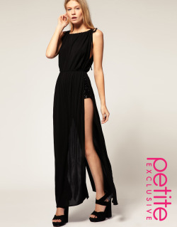 i want this but they only have one size that isn&rsquo;t mine -_- i could take it in?? whats a girl to do !!!???? 