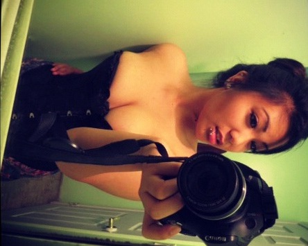 sheenarosea:  sheenarosea:  Messy buns. Break porn pictures