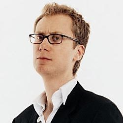 The voice of wheatly from portal 2 &lt;3  Perfect man&lt;3