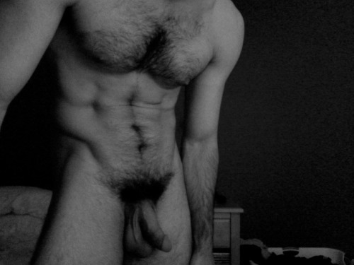 XXX hot muscle fur photo