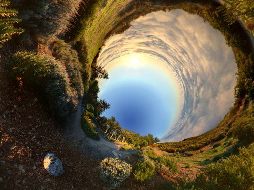 expose-the-light: 100 Photos Merge to Form Swirling 360-Degree Landscapes