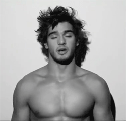 LOVE ME, MOTHER FUCKERS!!!!!