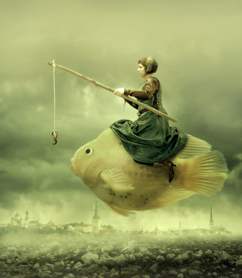 tindink:  Fishing (pic by Irene Z aka Miraccoon) 