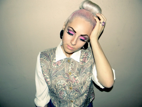 livinglifejustthewayitis:  Follow me :  livinglifejustthewayitis :) 