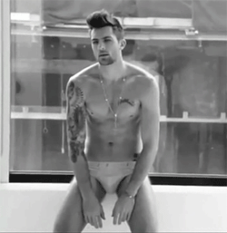 lonelynightsandwaterfights:  jacksonnn:  Can I get pregnant from this?  I think I just did. 