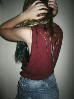 flimsyy:  take-yopantsoff:  ~Soft Grunge blog here~  Grunge Teenage Shit †☾∞