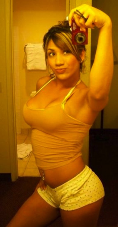 badbroads:  http://badbroads.tumblr.com/ TJ’s *****Digital Dimes ***** 