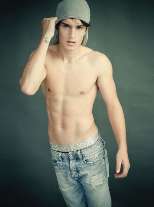tobeatiger: Gaetano Gaiso || São Paulo SS12: Way (Men) Showcard