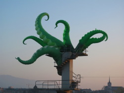 ianbrooks:  Street Tentacles by Filthy Luker Happy Cthulhu Cthursday! These giant, inflatable tentacles are way better than Arm-Flailing Tube Men, though still equally as unsettling. They’re both similar too in that they’re probably using their random