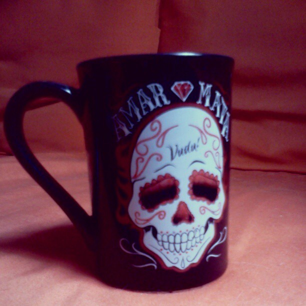 Aceita um café? #mug #skull #calavera #mexico (Publicado com Instagram, no Vudu!)