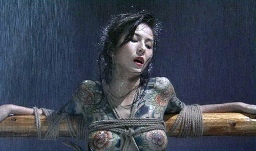 From the 2004 version of Flower and Snake, starring Aya Sugimoto.