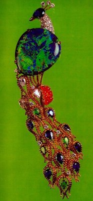 pookascrayon:  Harry Winston 30.92 carat Black Opal, 1967 