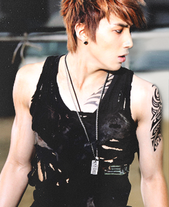 THESE BOYS *_*&hellip;IN TANKTOPS&hellip;.FLAWLESS SKIN&hellip;THOSE