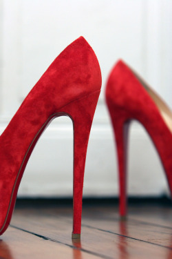 walk-in-louboutin:  Highness 160 / Red-Orange