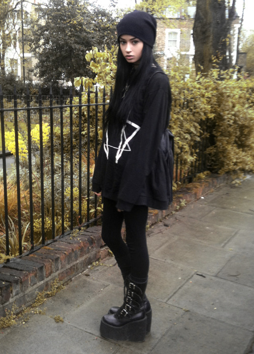 ghettounicorns:  ( sigh ) Felice Fawn is flawless. 