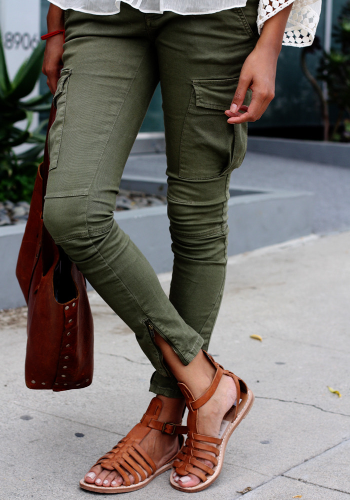 Skinny cargo pants women