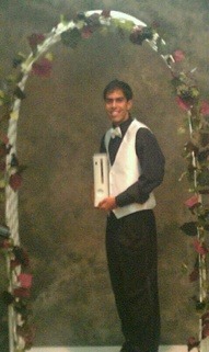 thereisonlylife:  Dude takes his Xbox to the prom ~ 