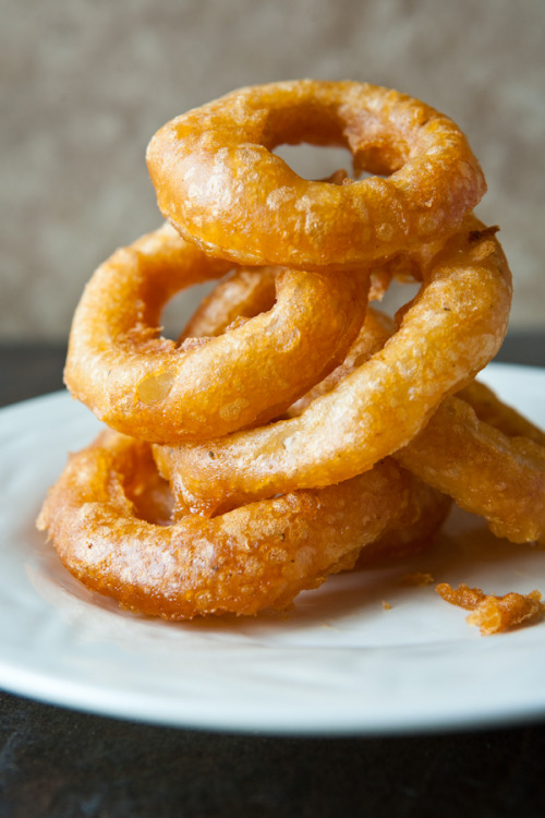 wehavethemunchies:  Beer Battered Onion Rings