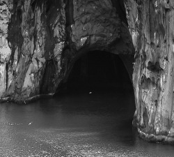 monstersinyourcloset:  Cave entrance  (by Sverrir Thorolfsson)