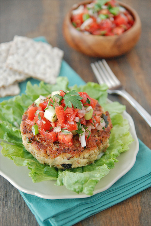 guten-appetit:  Tuna Cakes with Fresh Tomato Salsa 