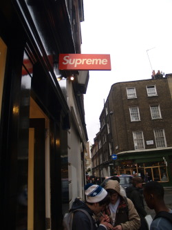 zacmahrouche:  supreme store and taner 