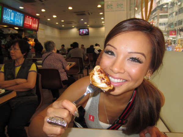 azianxxmuzik:  Such a food lover &lt;3 