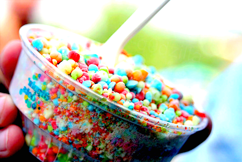 little-black-diamond: I don’t care if they’re way overpriced, I flippin love dippin dots