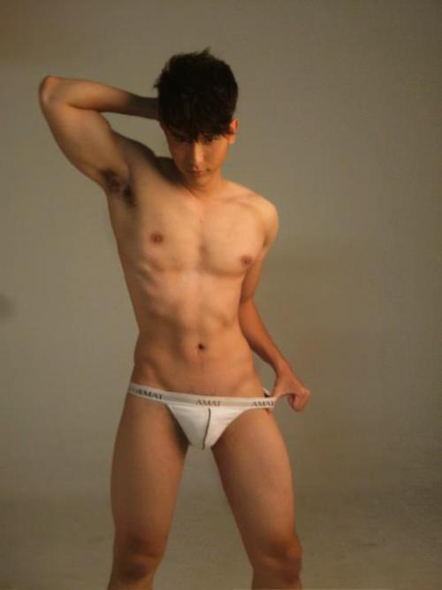 yumyumasianhunks:  Teaser!