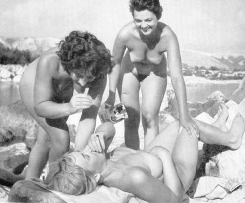 http://nudevintage.tumblr.com/post/22129964918