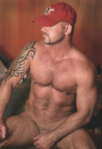 shirtlessnlw.tumblr.com/post/23519641248/